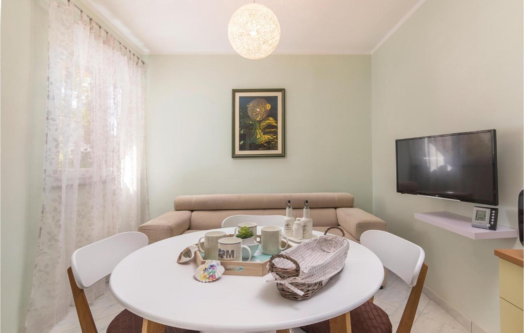 Amazing Apartment In Rabac With Wifi Raša Esterno foto