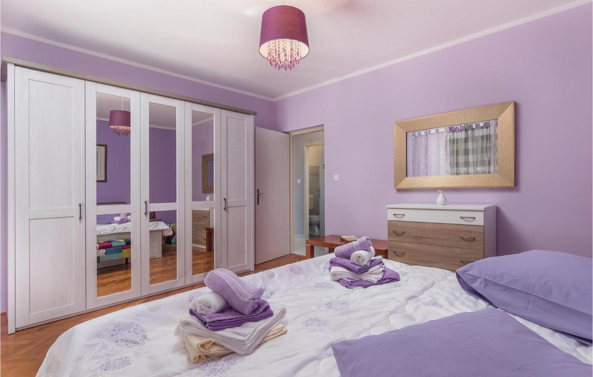 Amazing Apartment In Rabac With Wifi Raša Esterno foto