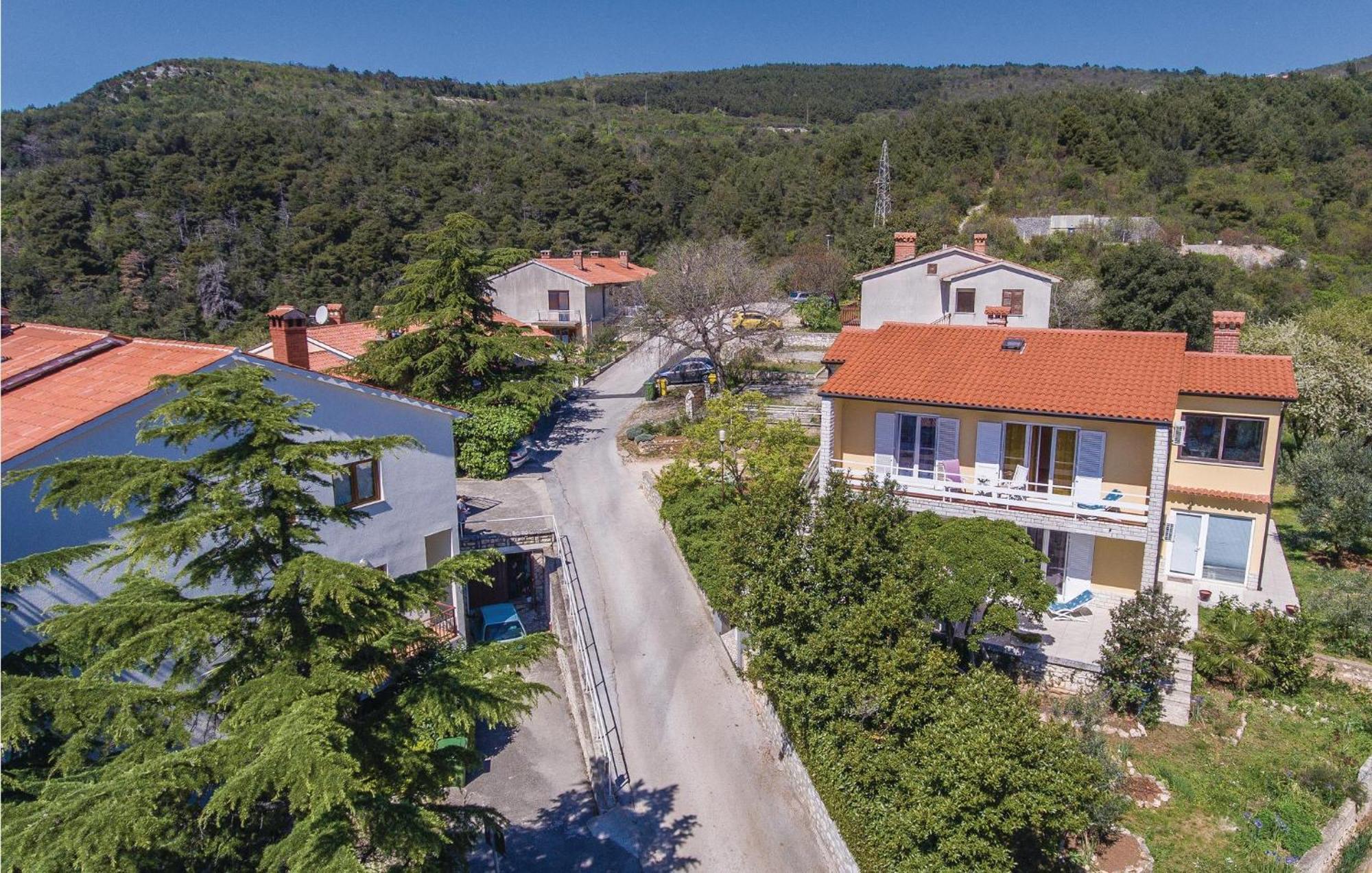 Amazing Apartment In Rabac With Wifi Raša Esterno foto